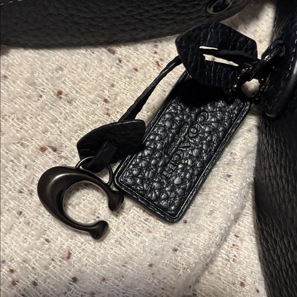 COACH - Picture 3 of 9